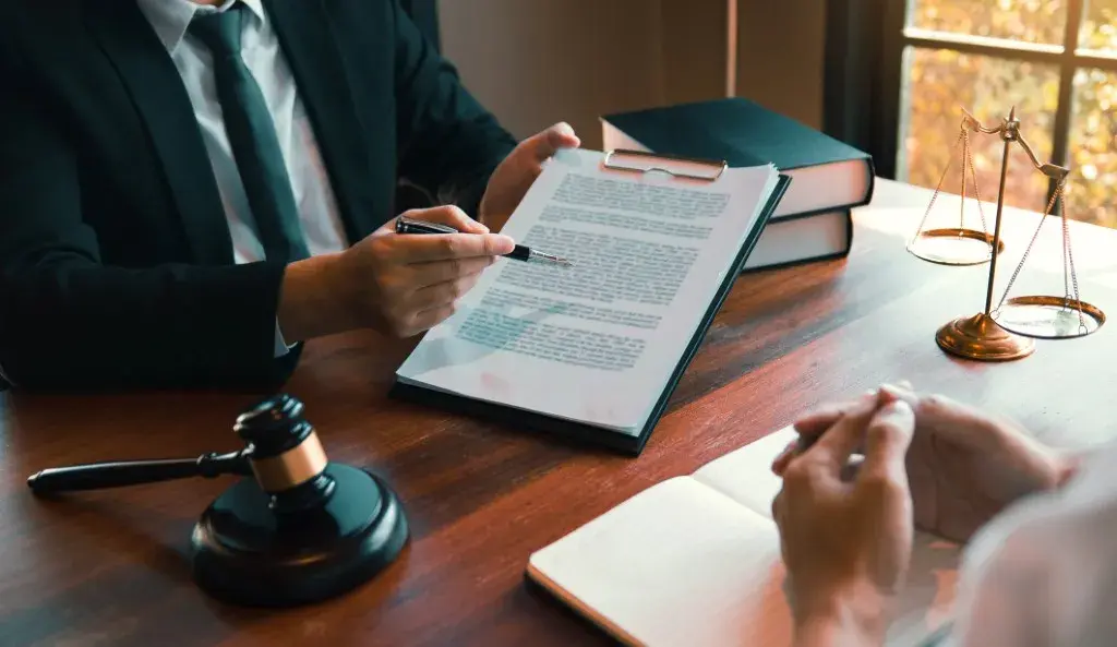 6 Reasons Why You Should Not Represent Yourself In Your Divorce in New York | Call (516) 334-4100