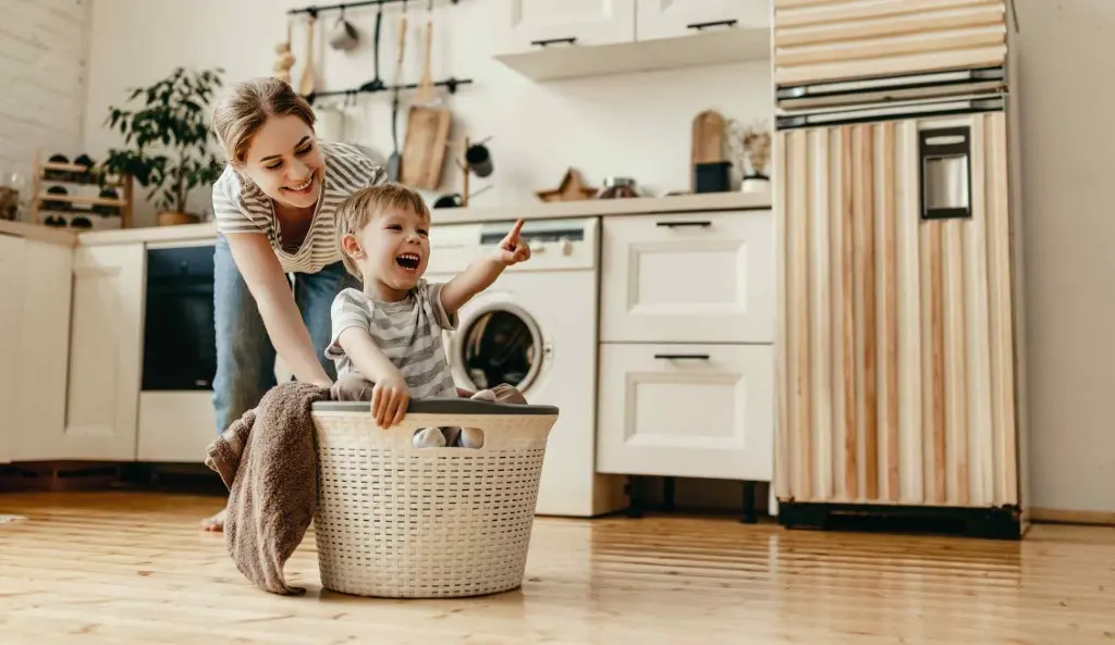 Divorce Tips for Stay-at-Home Spouses | Hedayati Law Group, P.C. | Call (516) 334-4100