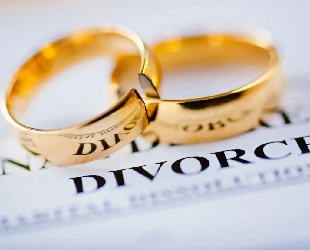 What are the residency requirements for filing a divorce in New York?