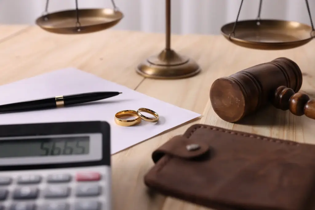 How is spousal support calculated in New York?