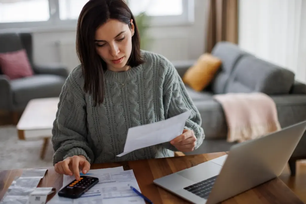 How does New York handle maintenance when income exceeds the guideline cap?